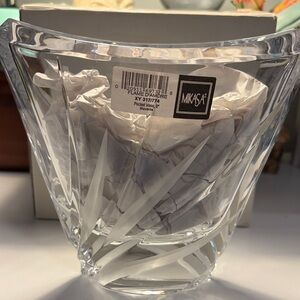 Mikasa 6” pocket vase in clear and frosted glass. NIB